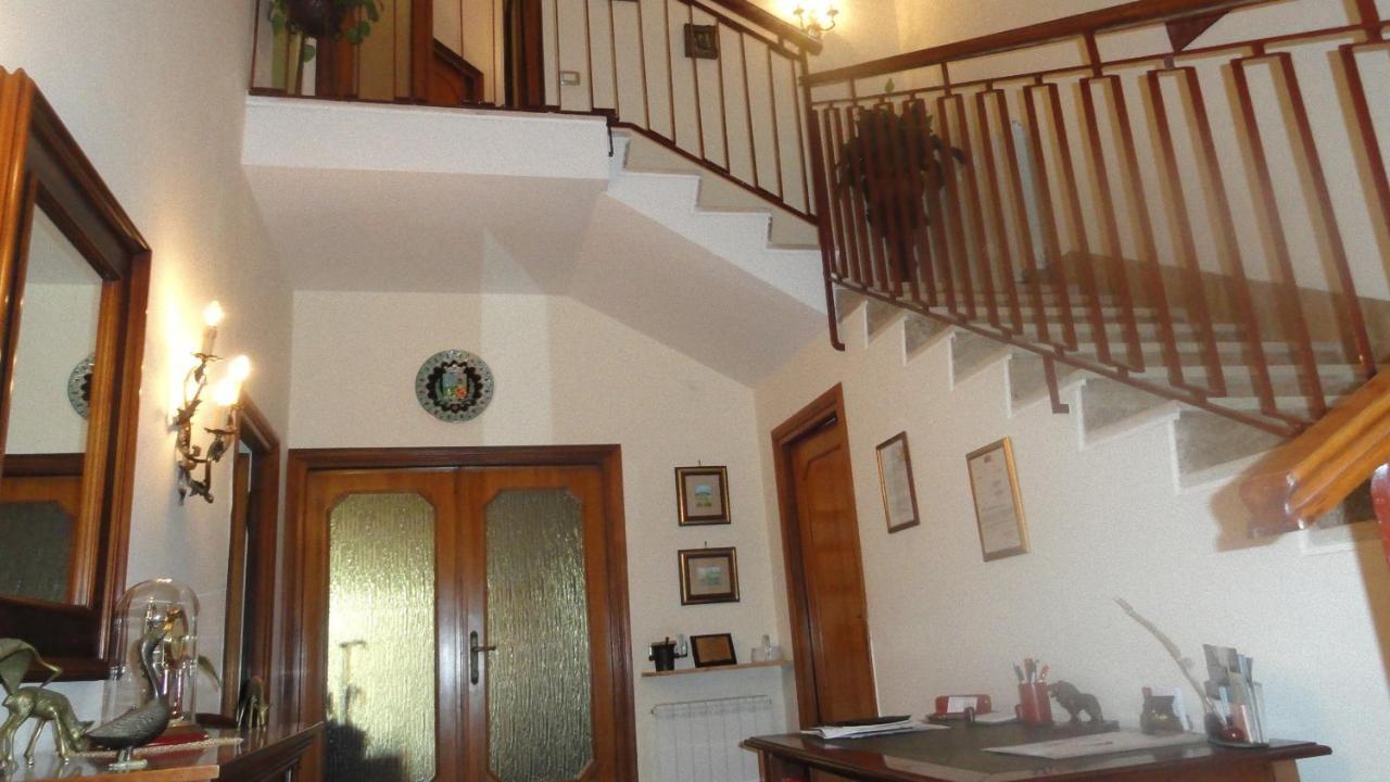 Bed And Breakfast La Corte Degli Ulivi Чивитавекия Екстериор снимка
