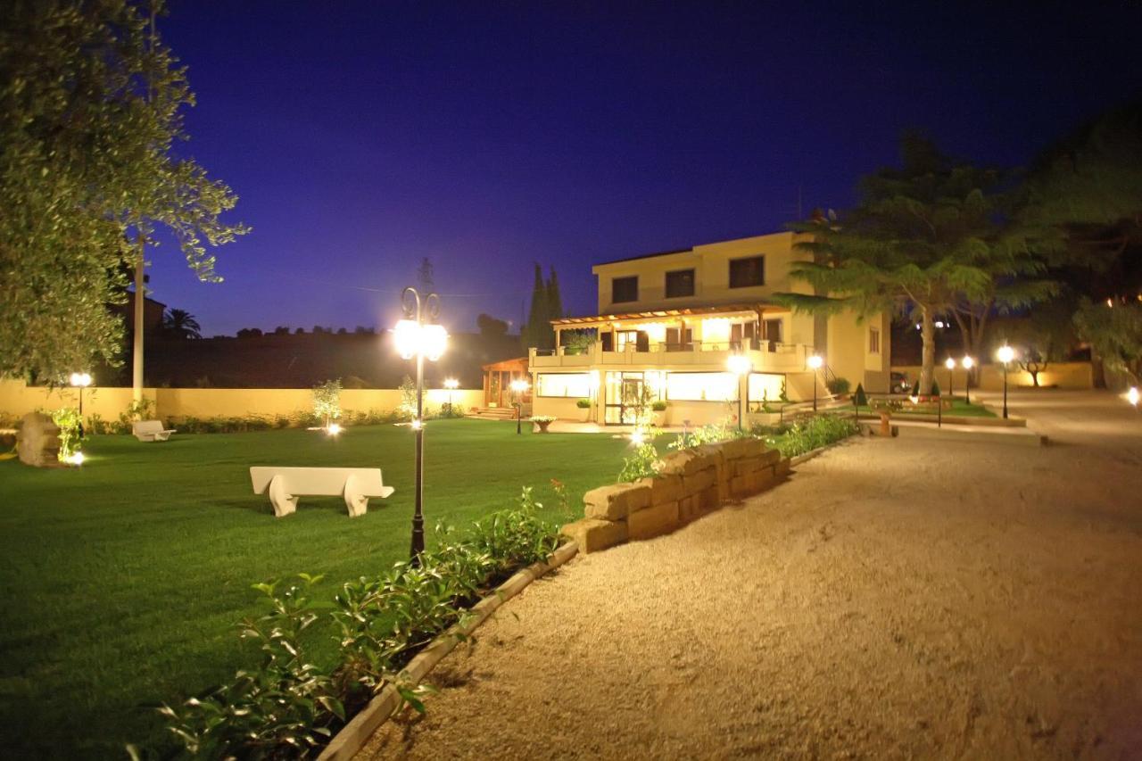 Bed And Breakfast La Corte Degli Ulivi Чивитавекия Екстериор снимка